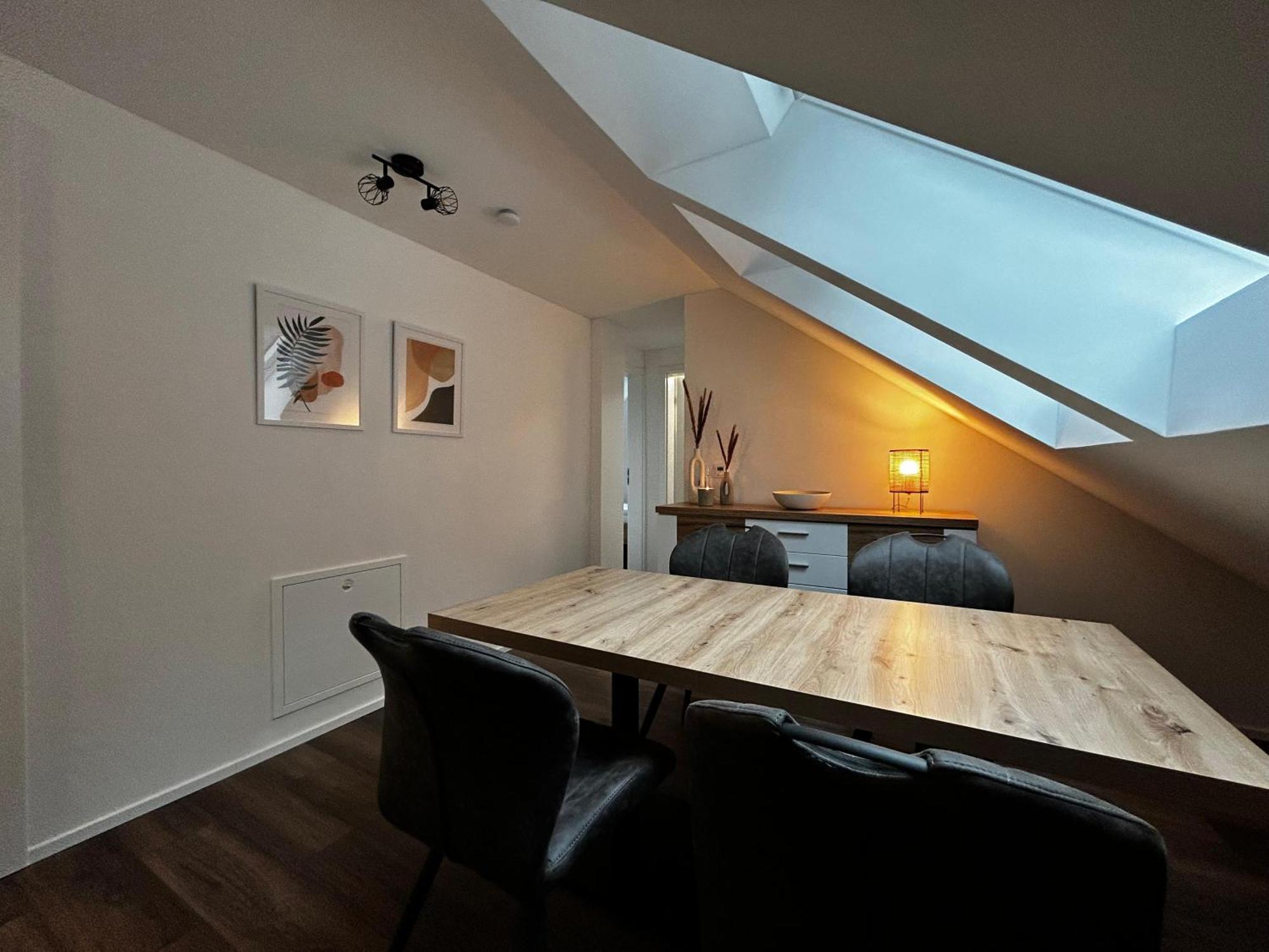 Moderne Ferienwohnung Fuer Familien Im Dachgeschoss Bosau Exterior photo